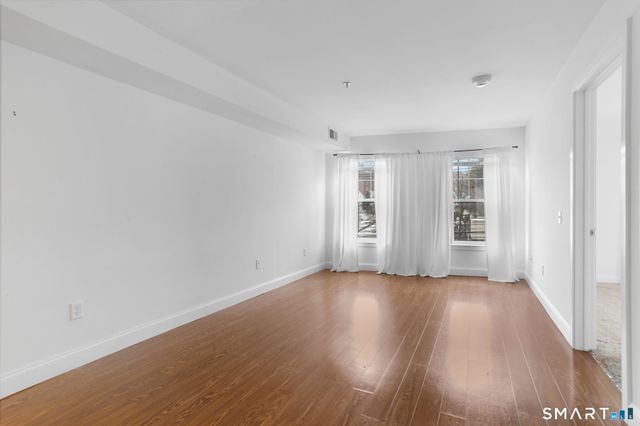 947 Hope Street 304, Stamford, CT 06907