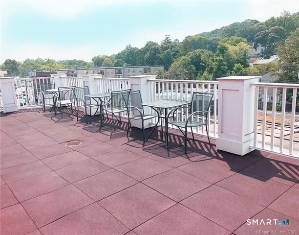 947 Hope Street 304, Stamford, CT 06907