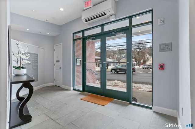 947 Hope Street 304, Stamford, CT 06907