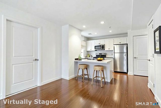 947 Hope Street 304, Stamford, CT 06907