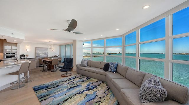 988 BLVD OF THE ARTS 1412, Sarasota, FL 34236