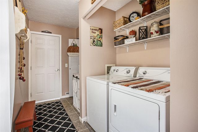 912 W Colon Road, Bronson, MI 49028