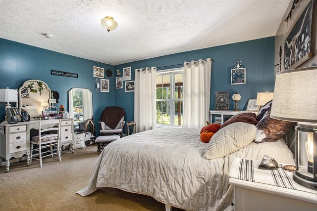 912 W Colon Road, Bronson, MI 49028