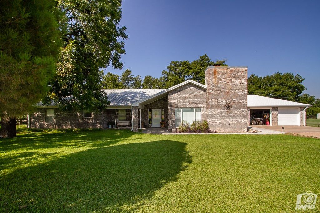 Image 11 of property listing at 16753 S Us Highway 277, Christoval, TX 76935