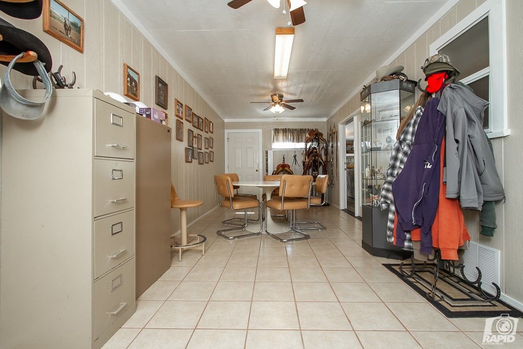 Image 16 of property listing at 16753 S Us Highway 277, Christoval, TX 76935