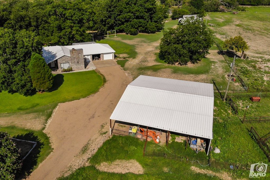 Image 6 of property listing at 16753 S Us Highway 277, Christoval, TX 76935