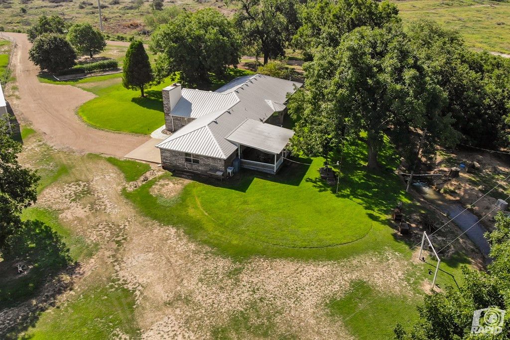 Image 8 of property listing at 16753 S Us Highway 277, Christoval, TX 76935