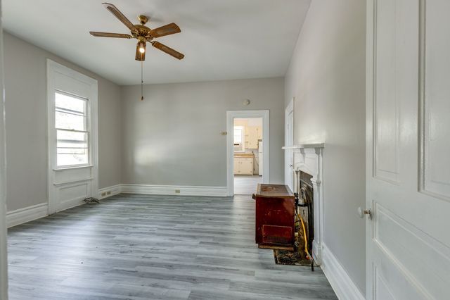 322 W 12th St Apt 1, Columbia, TN 38401