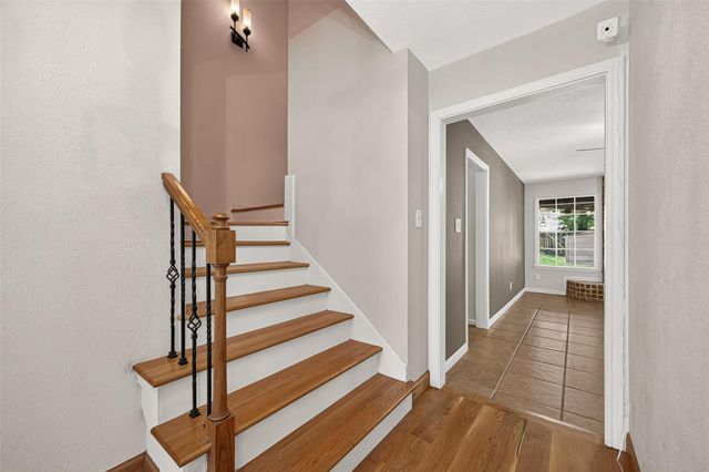 5623 Pinewilde Drive, Houston, TX 77066
