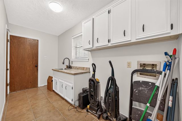 5623 Pinewilde Drive, Houston, TX 77066