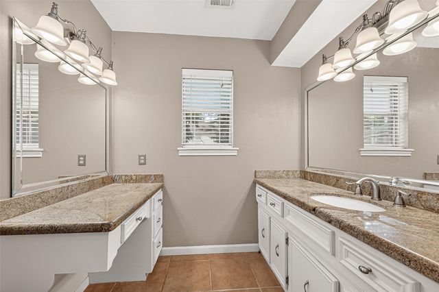 5623 Pinewilde Drive, Houston, TX 77066