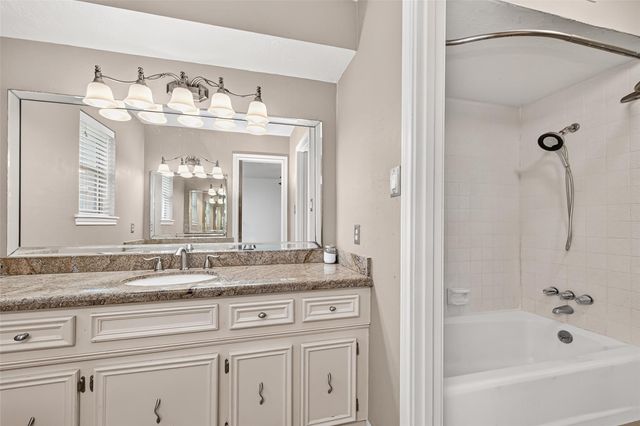 5623 Pinewilde Drive, Houston, TX 77066
