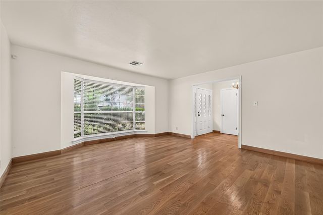 5623 Pinewilde Drive, Houston, TX 77066