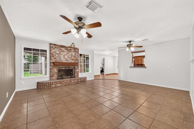 5623 Pinewilde Drive, Houston, TX 77066