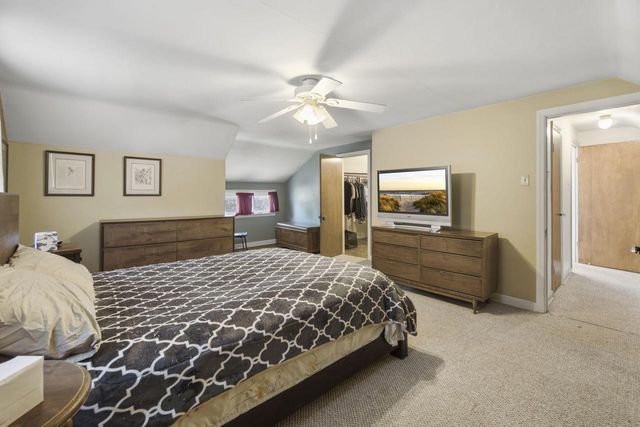 3059 S 40th STREET, Milwaukee, WI 53215