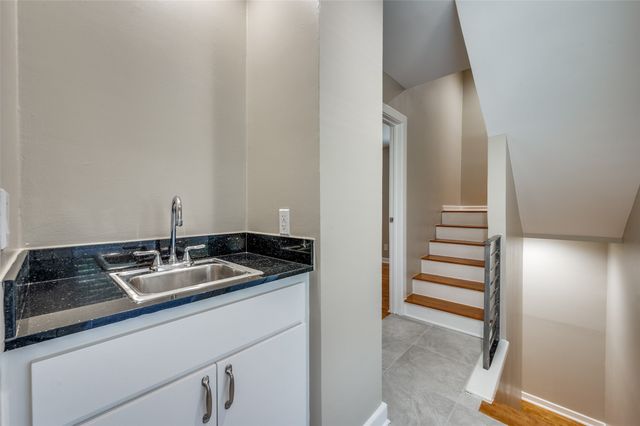 4130 Newton Avenue A, Dallas, TX 75219