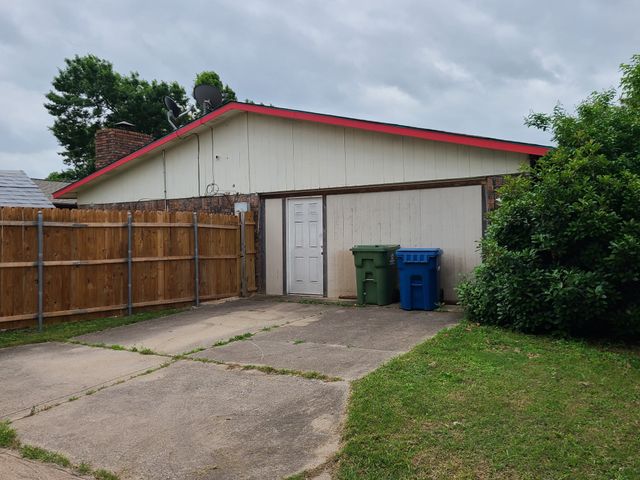 5220 Pruitt Drive, The Colony, TX 75056