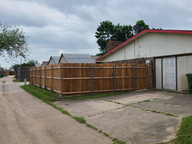 5220 Pruitt Drive, The Colony, TX 75056