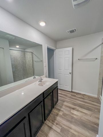 100 Taggart TRL, Jarrell, TX 76537