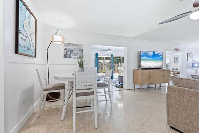 5128 OXFORD DRIVE, Sarasota, FL 34242