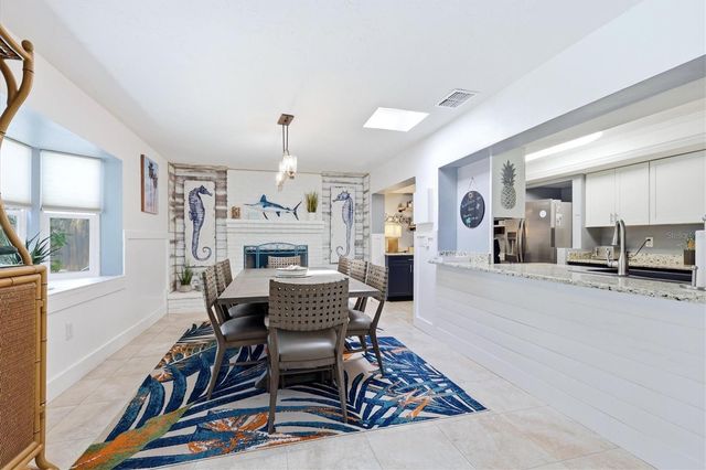 5128 OXFORD DRIVE, Sarasota, FL 34242