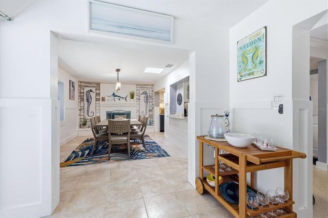 5128 OXFORD DRIVE, Sarasota, FL 34242