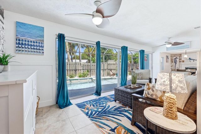 5128 OXFORD DRIVE, Sarasota, FL 34242