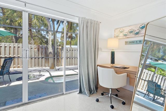 5128 OXFORD DRIVE, Sarasota, FL 34242
