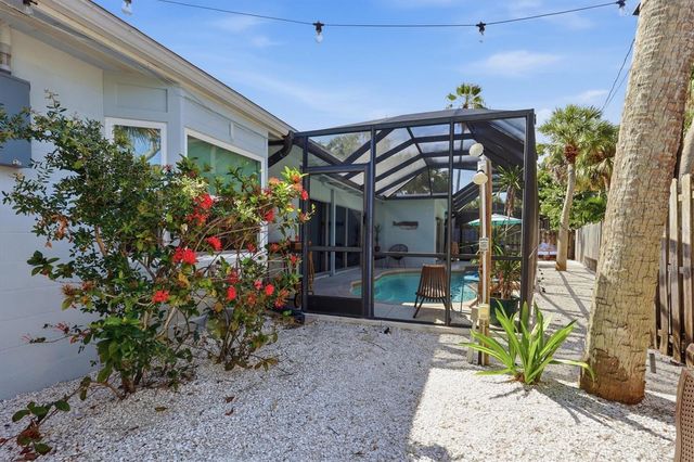 5128 OXFORD DRIVE, Sarasota, FL 34242