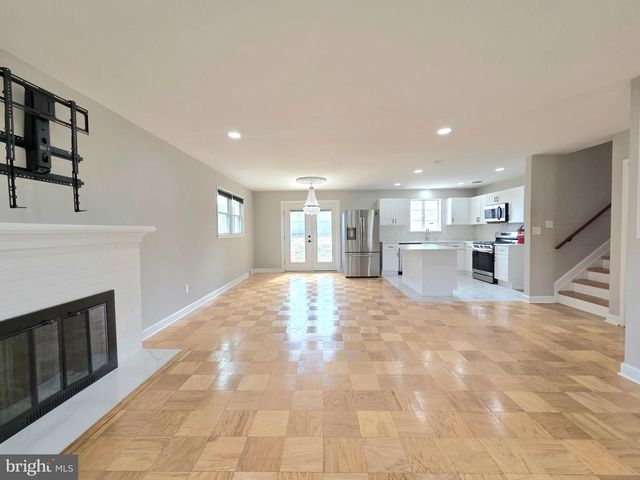 5311 MONTGOMERY ST, Springfield, VA 22151