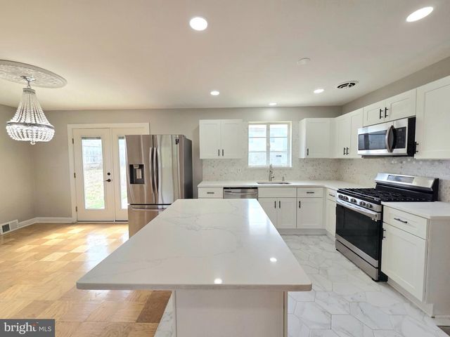 5311 MONTGOMERY ST, Springfield, VA 22151