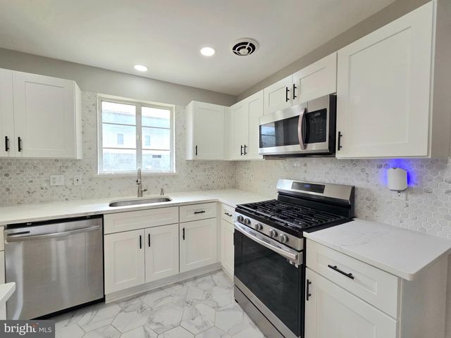 5311 MONTGOMERY ST, Springfield, VA 22151