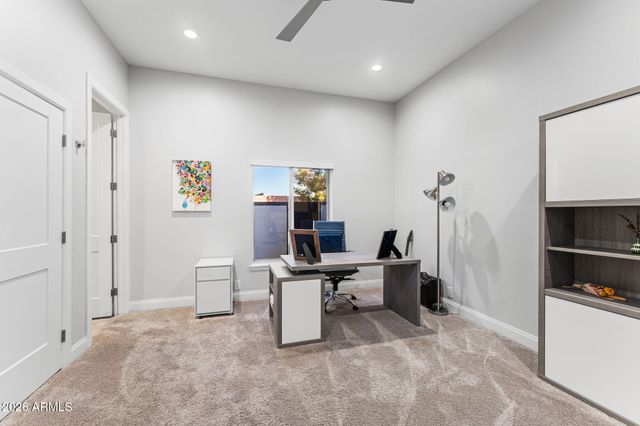 9030 N 48TH Place, Paradise Valley, AZ 85253