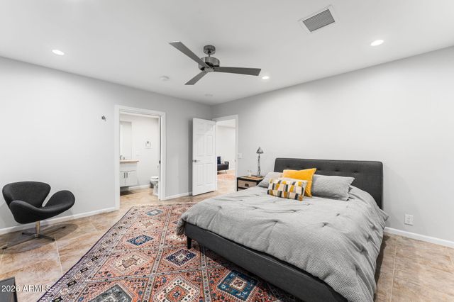 9030 N 48TH Place, Paradise Valley, AZ 85253