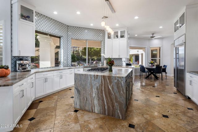 9030 N 48TH Place, Paradise Valley, AZ 85253