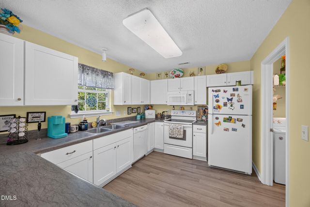 1145 Briarwood Drive, Mebane, NC 27302