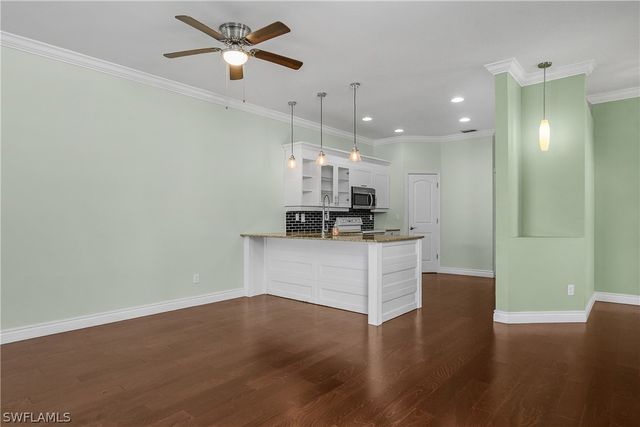 2263 Carnaby CT, Lehigh Acres, FL 33973