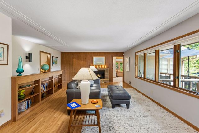 15509 Holdridge Road E, Wayzata, MN 55391