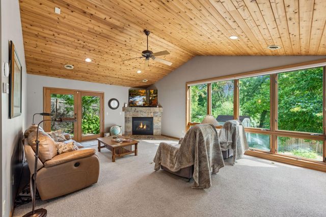 15509 Holdridge Road E, Wayzata, MN 55391