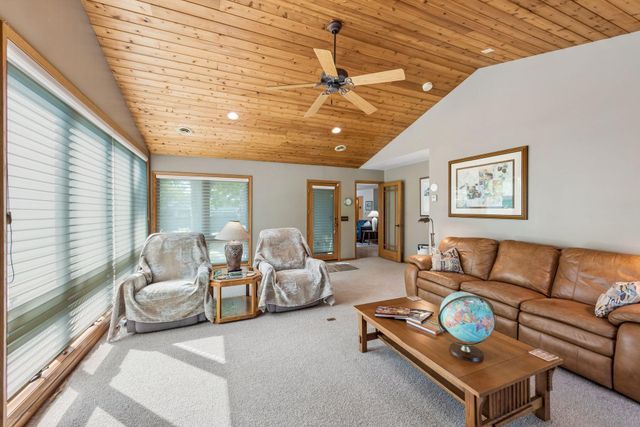 15509 Holdridge Road E, Wayzata, MN 55391