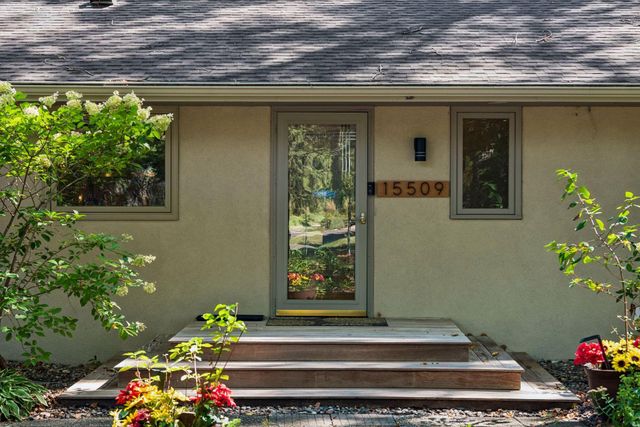 15509 Holdridge Road E, Wayzata, MN 55391