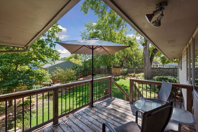 15509 Holdridge Road E, Wayzata, MN 55391