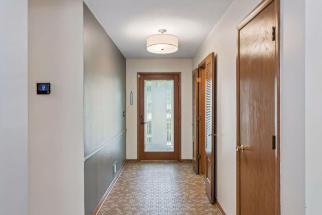 15509 Holdridge Road E, Wayzata, MN 55391