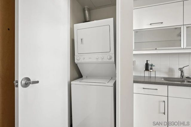 350 W Ash Street West 1006, San Diego, CA 92101