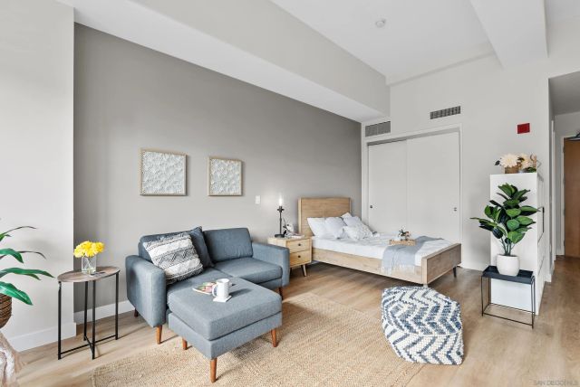 350 W Ash Street West 1006, San Diego, CA 92101