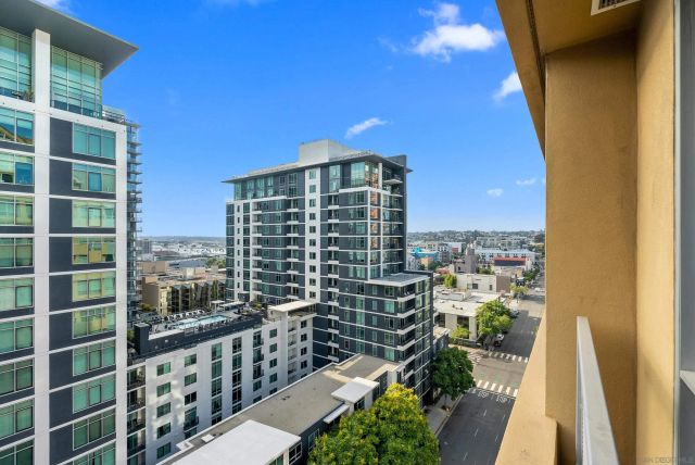 350 W Ash Street West 1006, San Diego, CA 92101