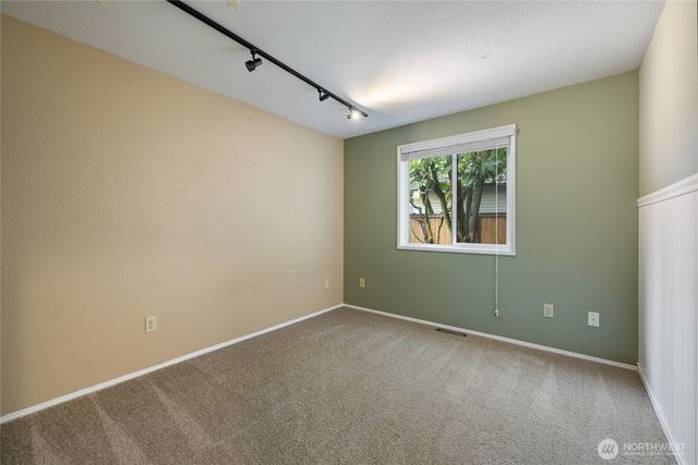3334 Mercedes Drive NE, Lacey, WA 98516