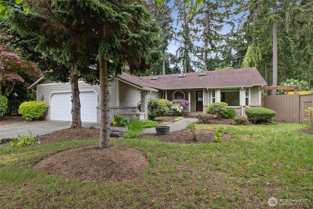 3334 Mercedes Drive NE, Lacey, WA 98516