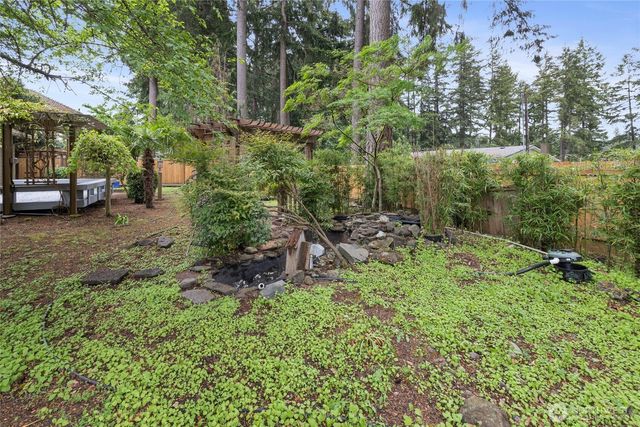 3334 Mercedes Drive NE, Lacey, WA 98516
