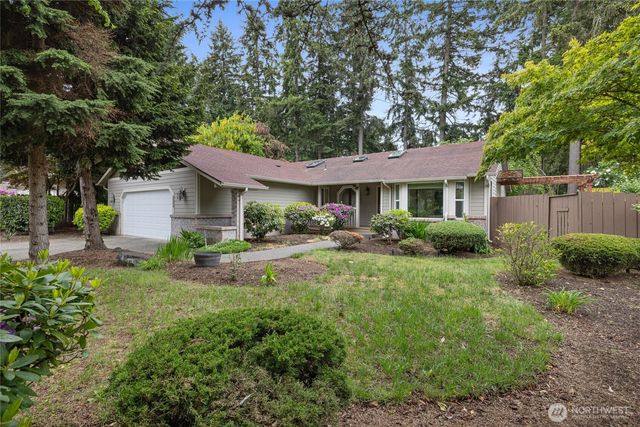3334 Mercedes Drive NE, Lacey, WA 98516